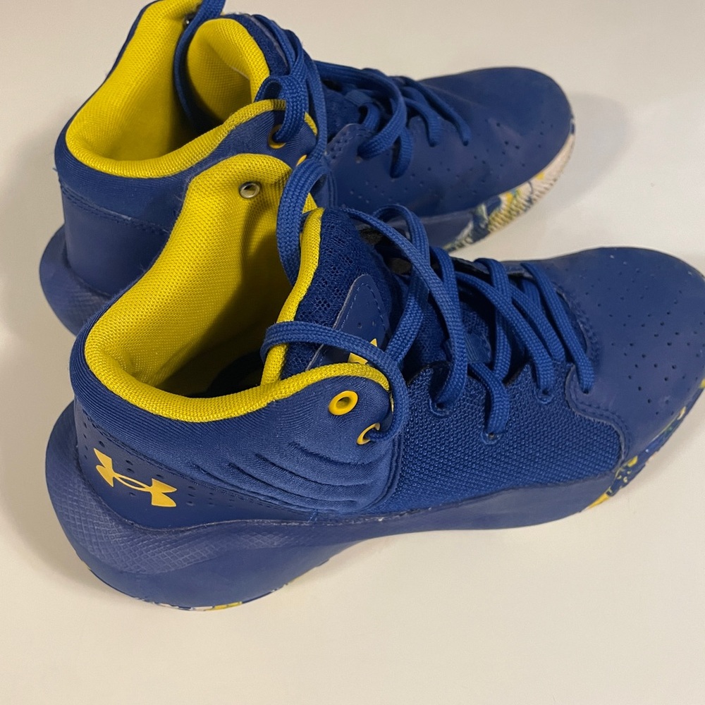 Basketball shoes. Great condition.